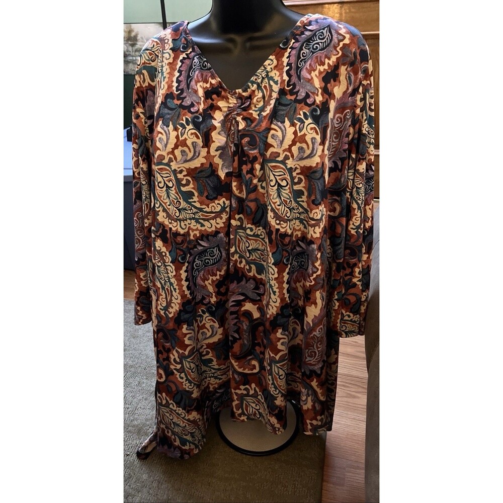 Cato Tunic Top 26/28 Paisley Asymmetrical Knit